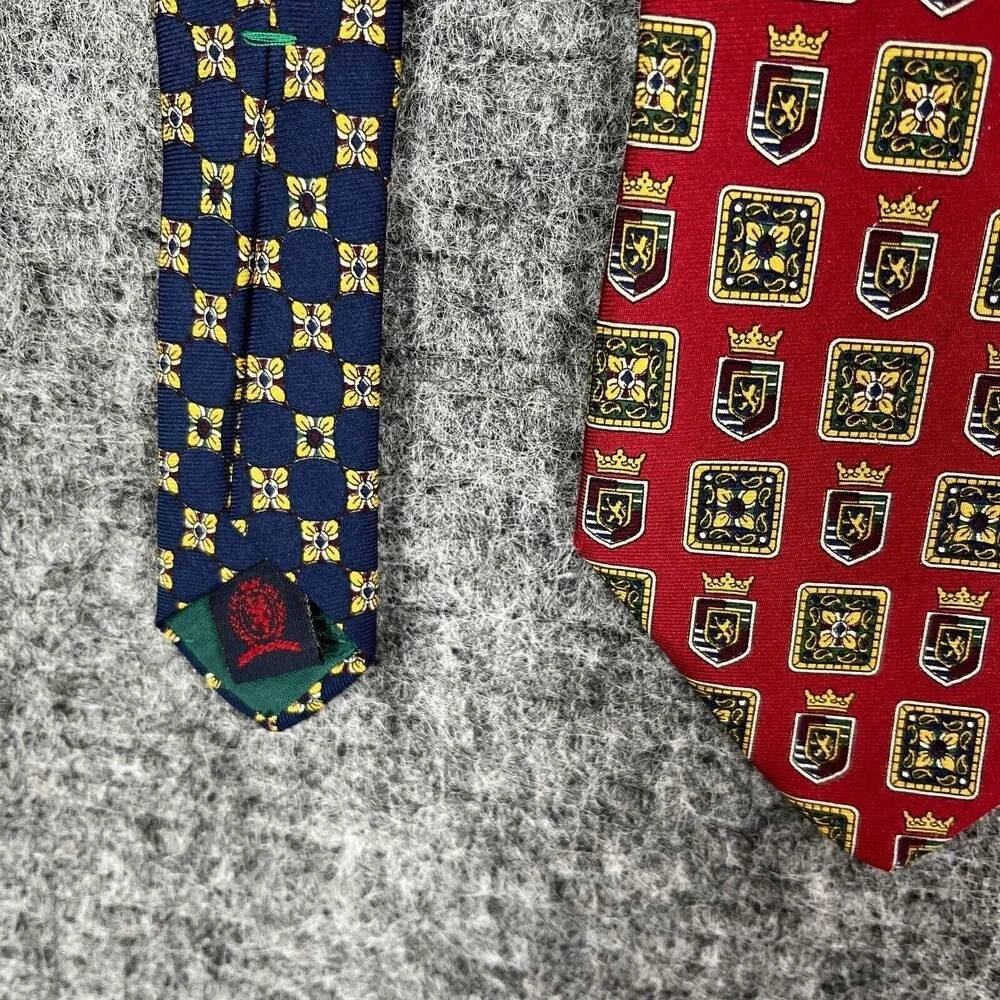Tommy Hilfiger Crest‎ Motif Tie Men OS Vintage 90s Silk Luxury Dress Formal 58